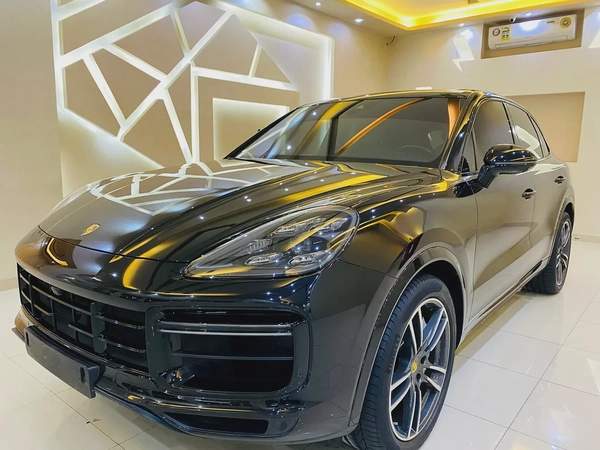 Porsche Cayenne Turbo Model 2018 V8 Gcc only 41000 k.M All services by Ali Sons agency under warr