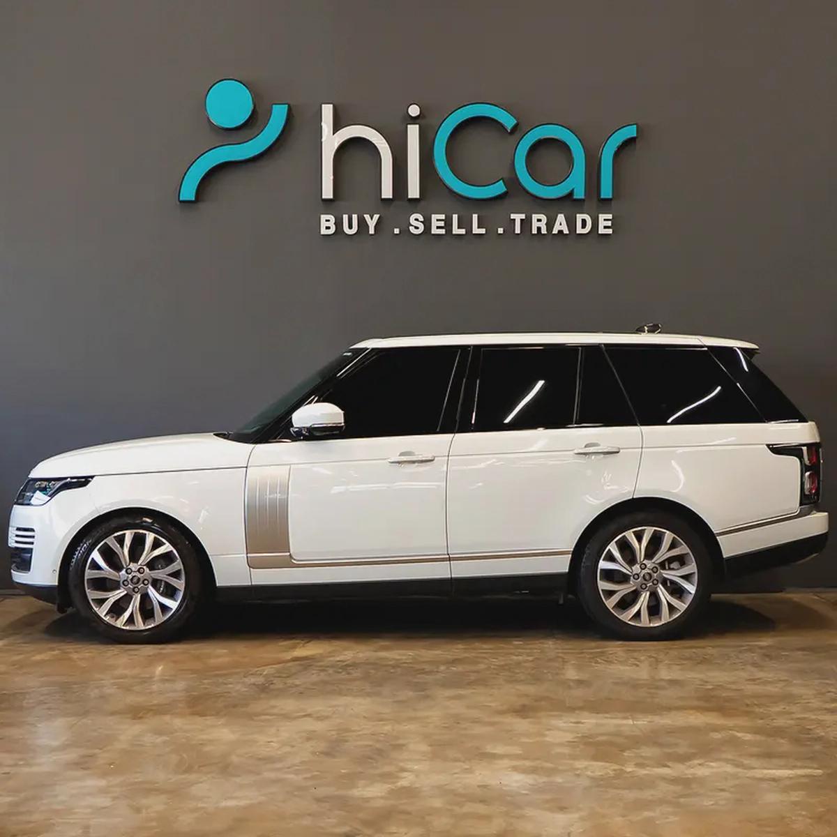 AED 3,161 pm • 0% Downpayment • Range Rover Vogue SE P400 • 1 Year Warranty-1-1
