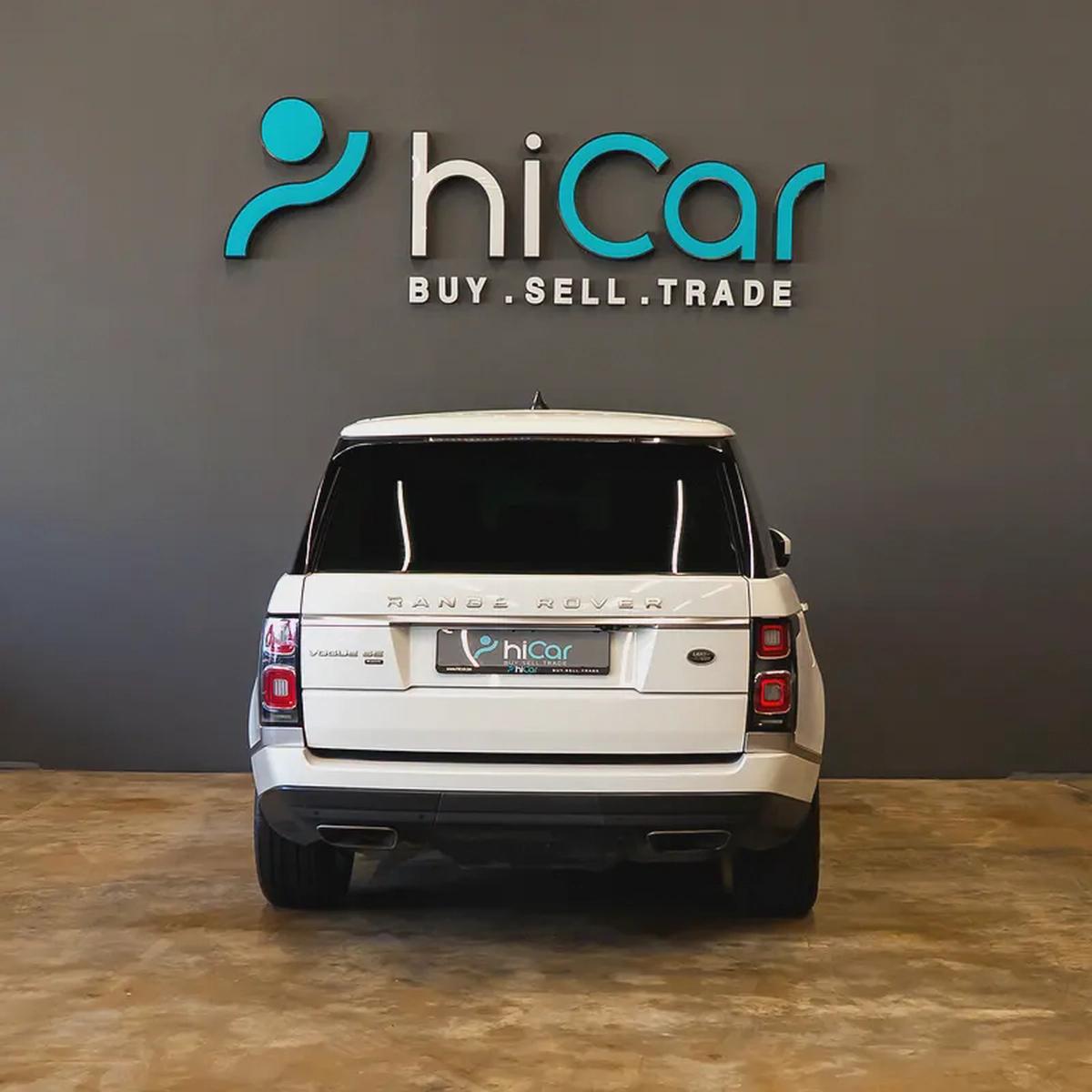 AED 3,161 pm • 0% Downpayment • Range Rover Vogue SE P400 • 1 Year Warranty-3-3