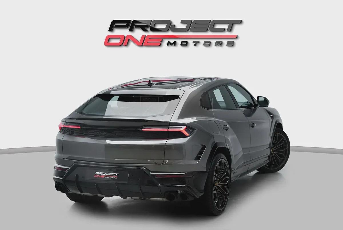2025 LAMBORGHINI URUS SE-3-3