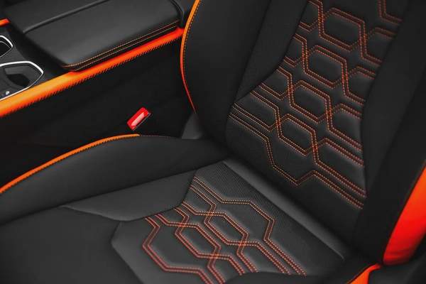 2025 LAMBORGHINI URUS SE