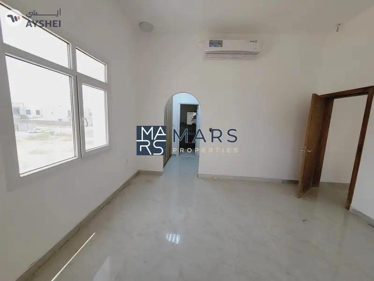 Spacious, Luxury 4 Bedroom Villa, Available For Rent in Hoshi, Sharjah.-23-23