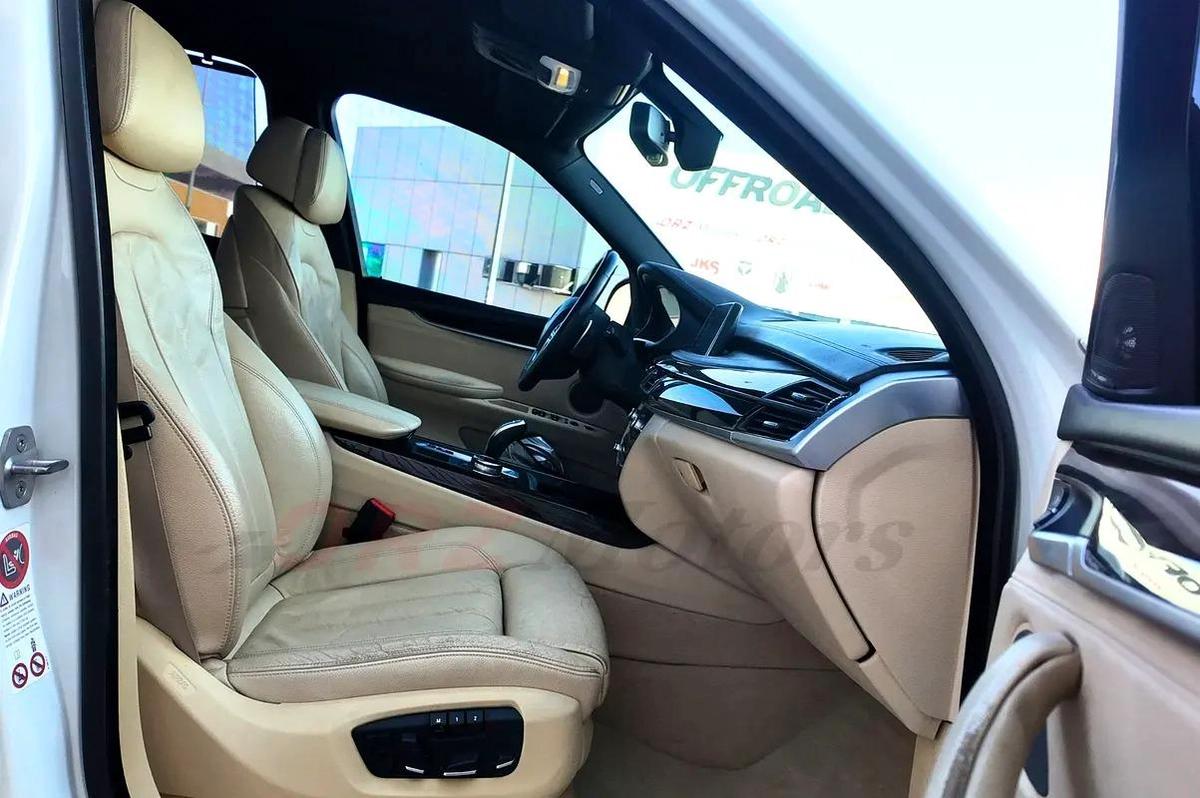 2014 BMW X5 XDrive50i (7 Seater / 2 keys available)-6-6