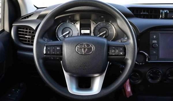 Toyota Hilux Toyota Hilux AT 2.4L Mid AT DIESEL