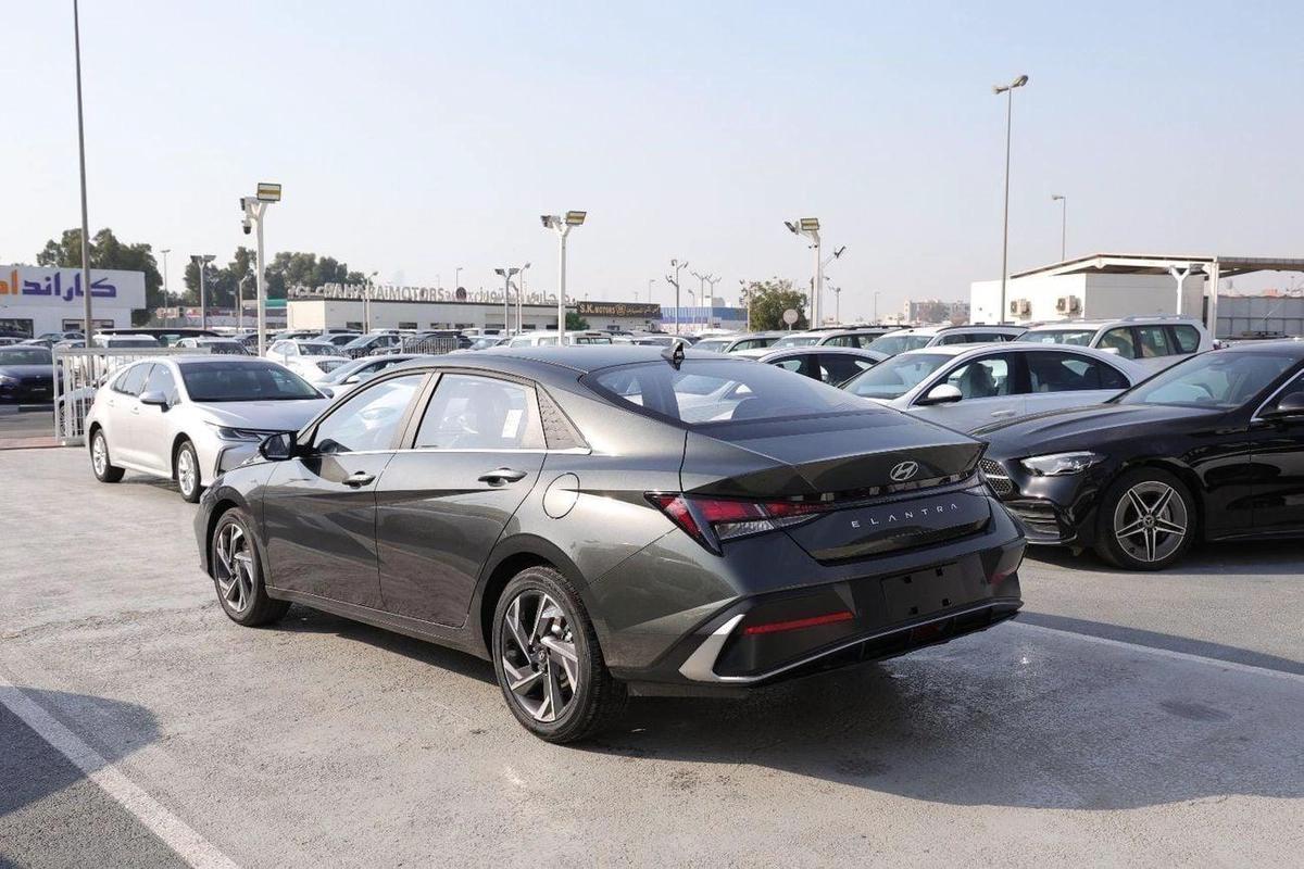 Hyundai Elantra-13-13