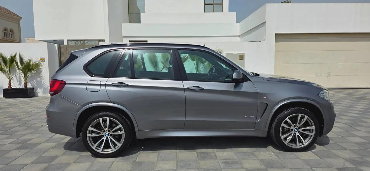 2016-BMW X5 xDrive35i With M Package-Excellent Condition-Bank Finance Available-2-2