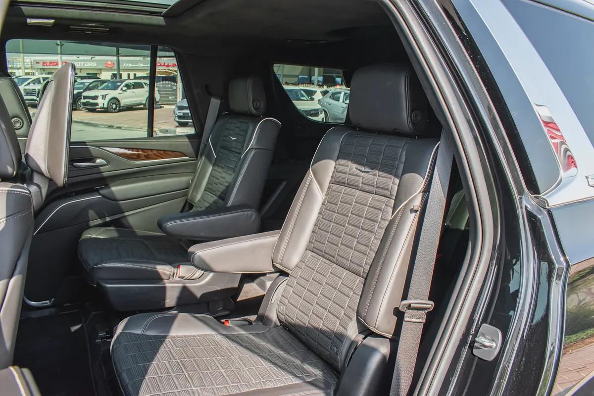 2023 - CADILLAC ESCALADE - /// BRAND NEW CONDITION /// - ONLY 58,000 KM-18-18