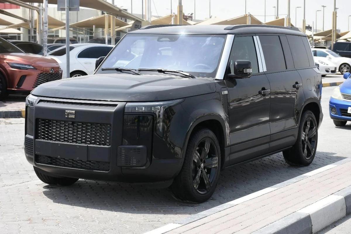 ROX 01 ( PHEV ) | VIP 6 SEATS AWD 2025 | BLACK LIKE-0-0