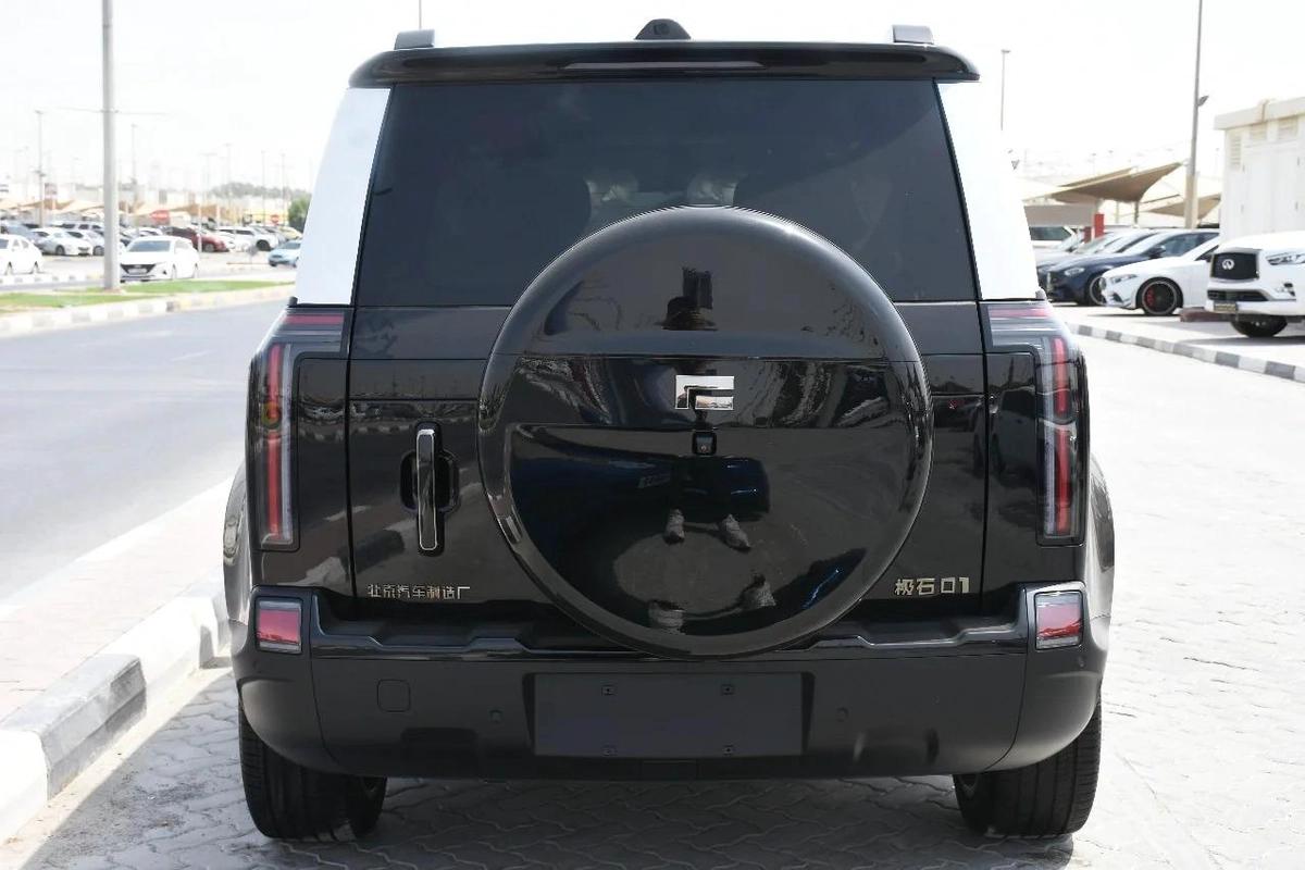 ROX 01 ( PHEV ) | VIP 6 SEATS AWD 2025 | BLACK LIKE-4-4