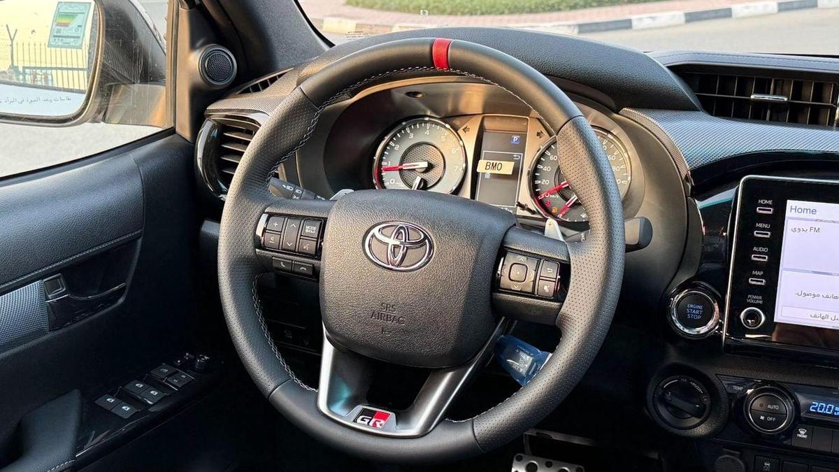 Toyota Hilux GR Sport 4.0L - Toyota Hilux - 2025 – 4.0L V6 4x4 (GCC)-3-3