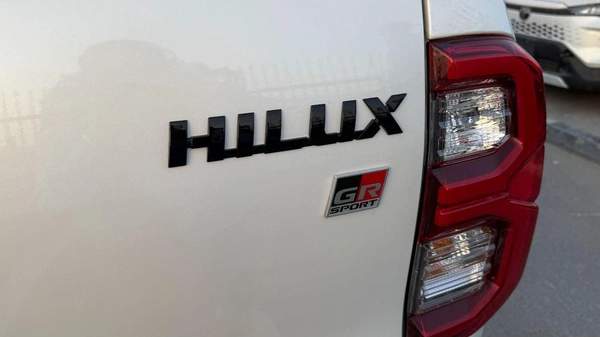 Toyota Hilux GR Sport 4.0L - Toyota Hilux - 2025 – 4.0L V6 4x4 (GCC)