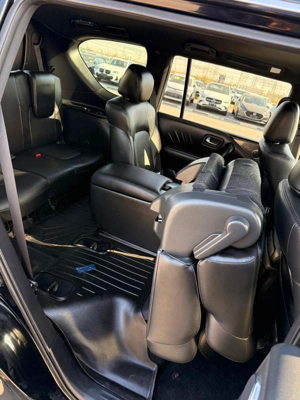 Nissan Armada SL Full Option ,Sunroof 4WD 2022 model