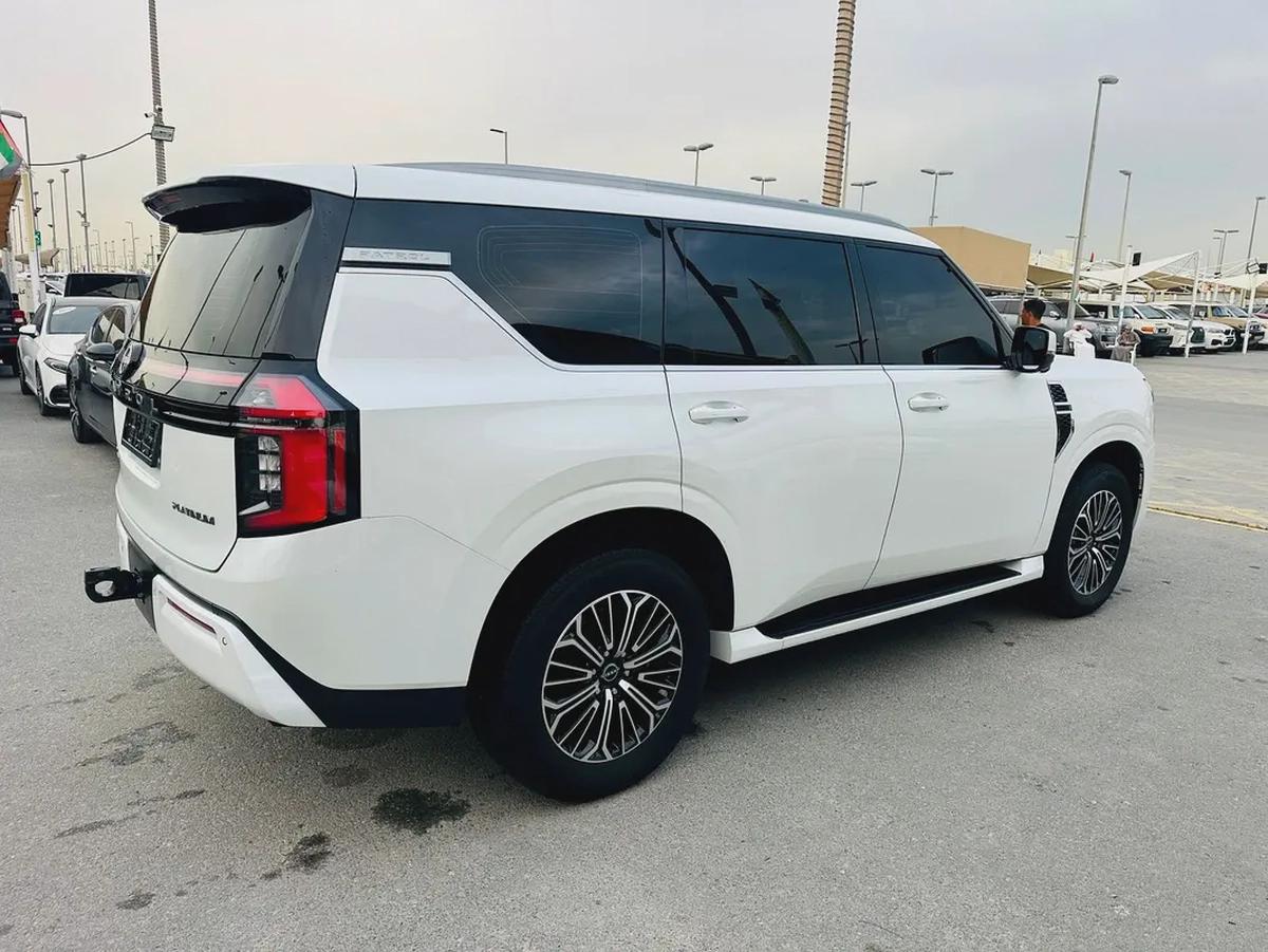 2025 Nissan Patrol LE Platinum - GCC Specs - Brand New-5-5