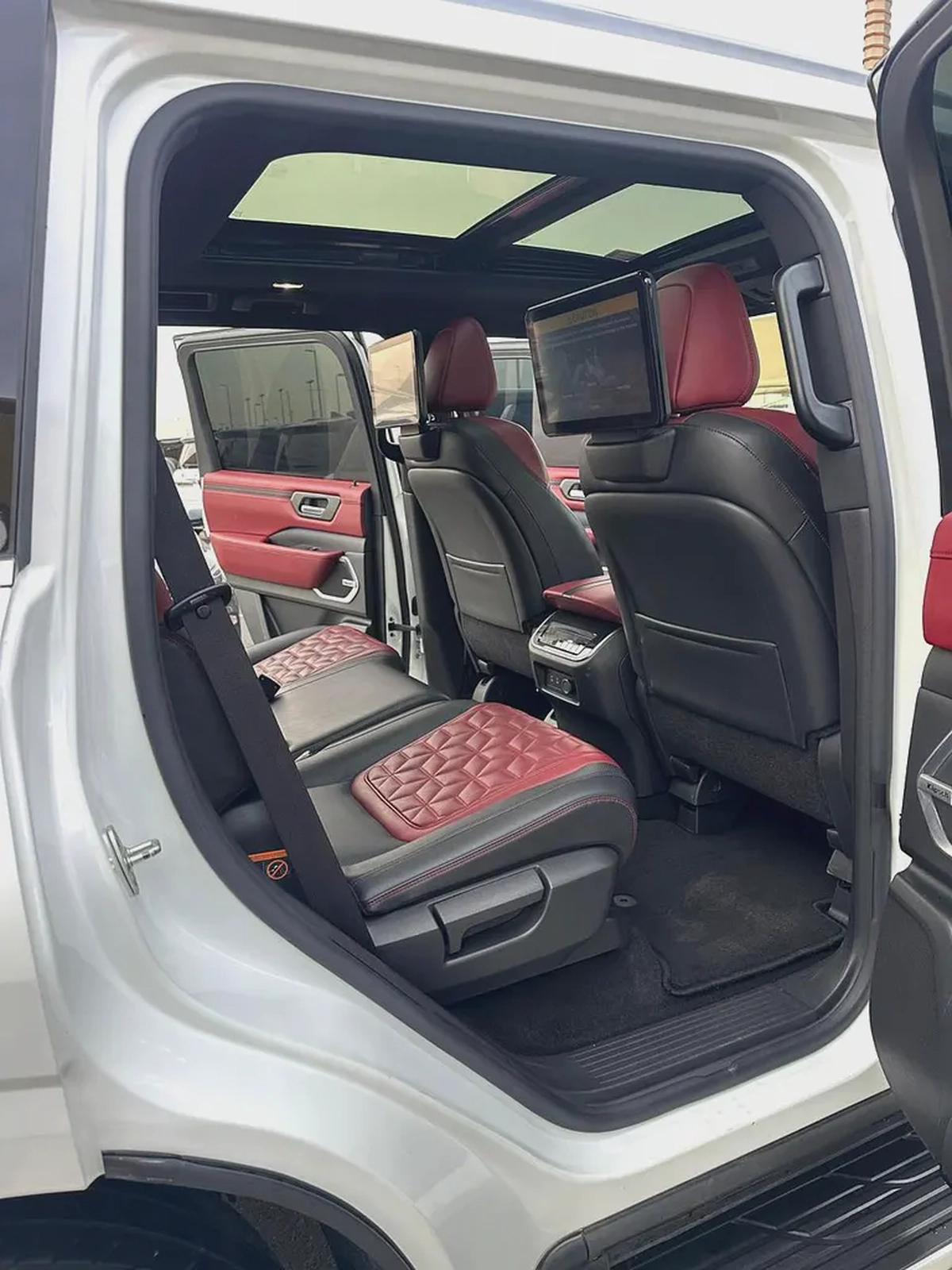 2025 Nissan Patrol LE Platinum - GCC Specs - Brand New-18-18