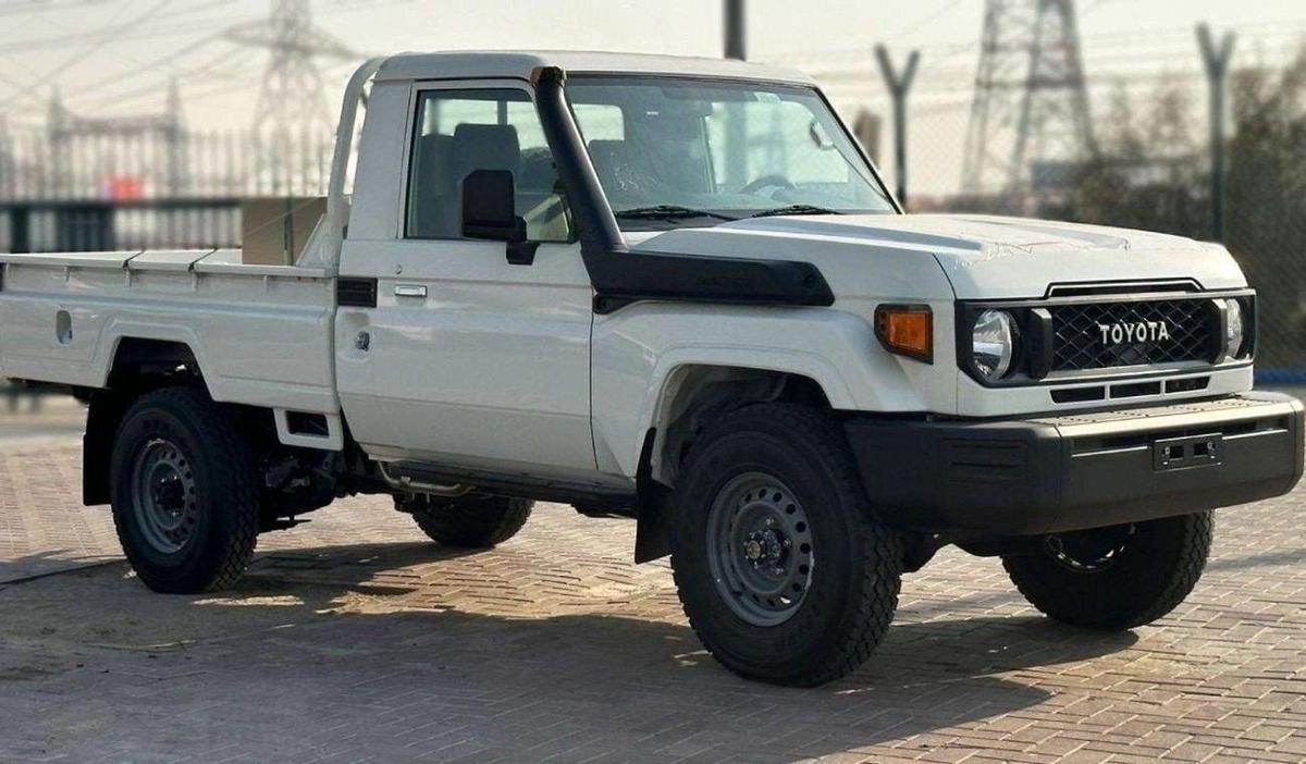 Toyota Land Cruiser Pick Up Toyota Land Cruiser Pick up LC79 SC 4.2L Diesel MY2025 V6 0KM-0-0