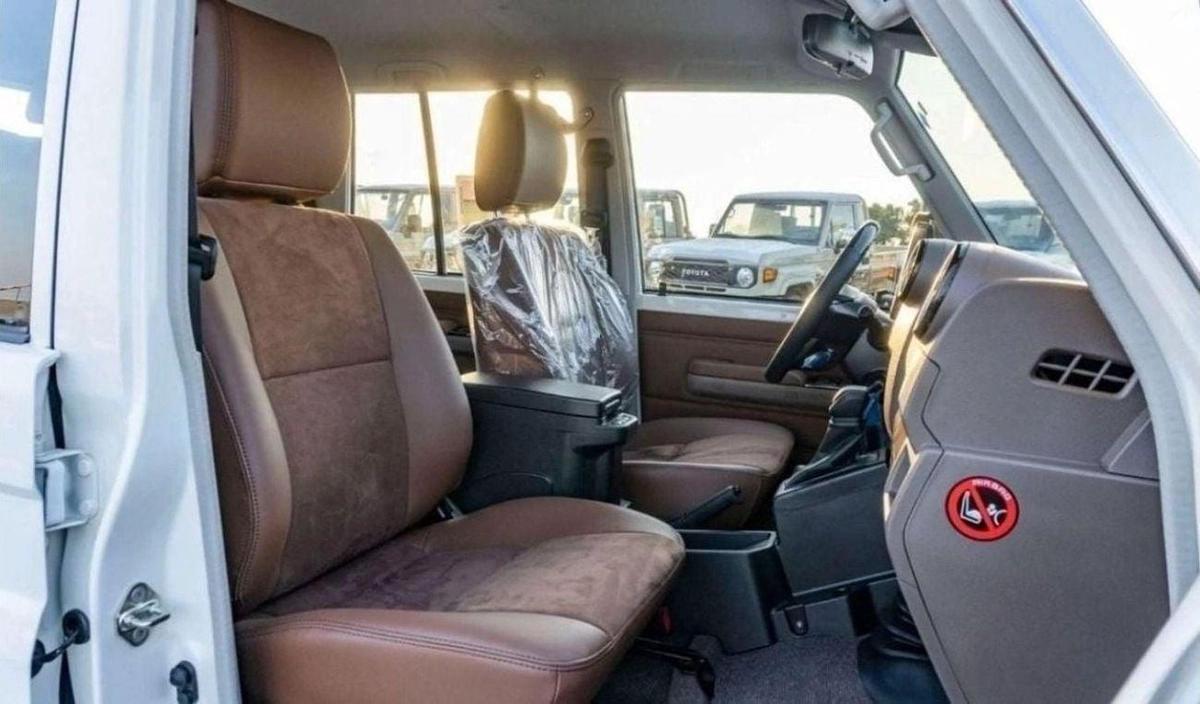 Toyota Land Cruiser 70 LX 2.8L LX 2.8L-7-7