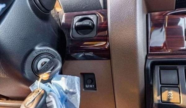 Toyota Land Cruiser 70 LX 2.8L LX 2.8L