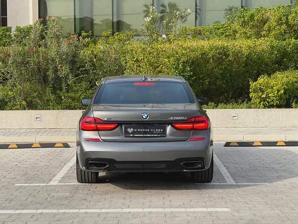 BMW 740LI --M-Kit---GCC--Zero Accident