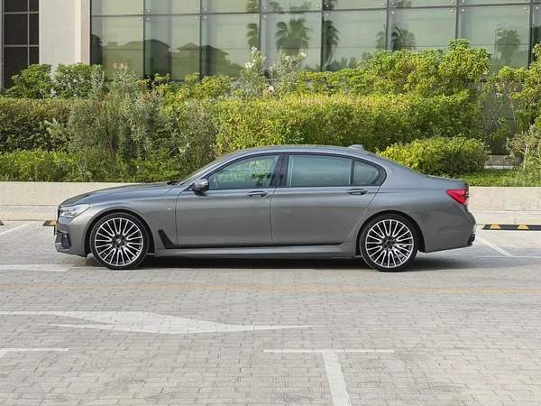 BMW 740LI --M-Kit---GCC--Zero Accident