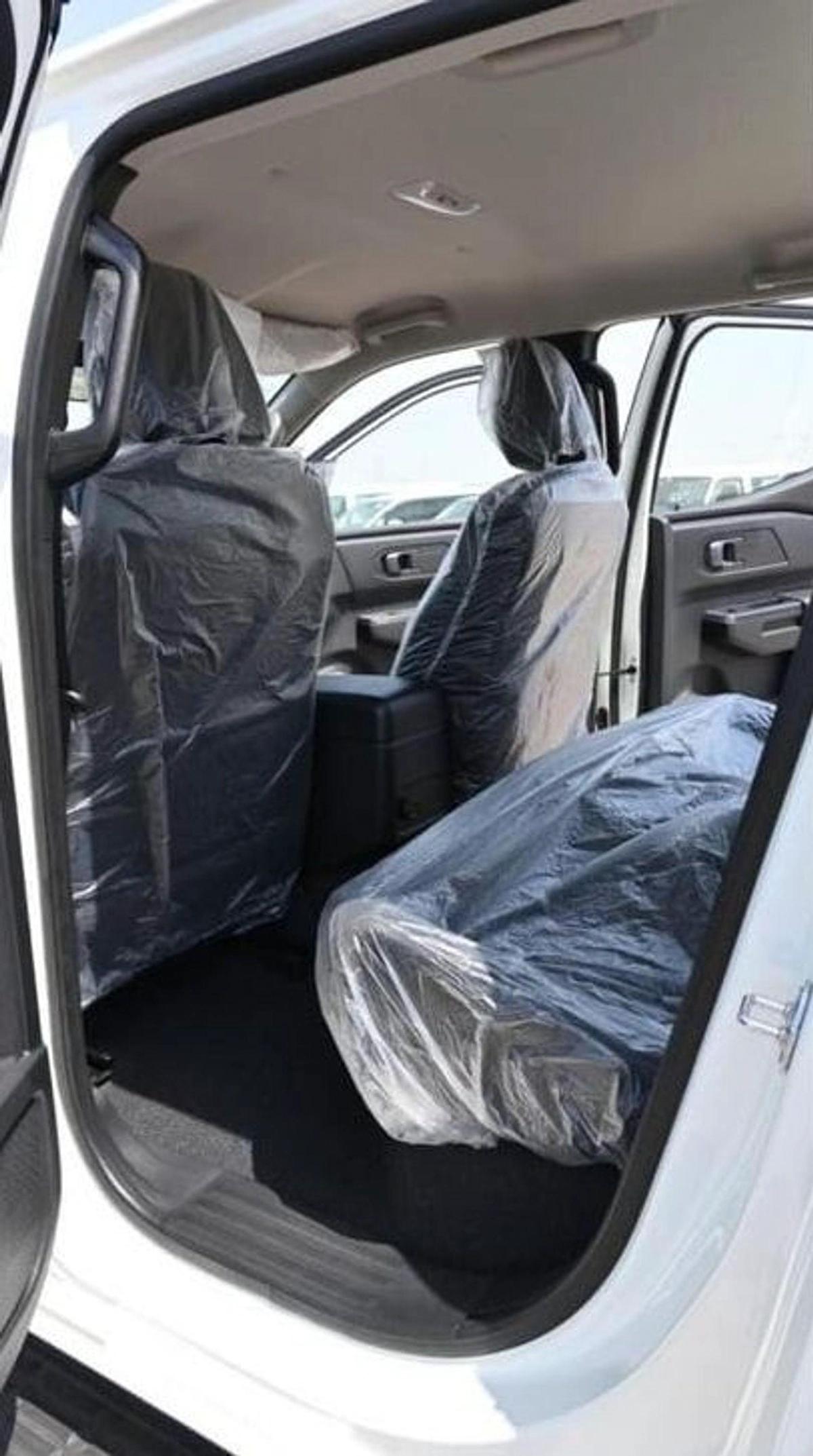 Mitsubishi L200 GLX 2.4L-8-8