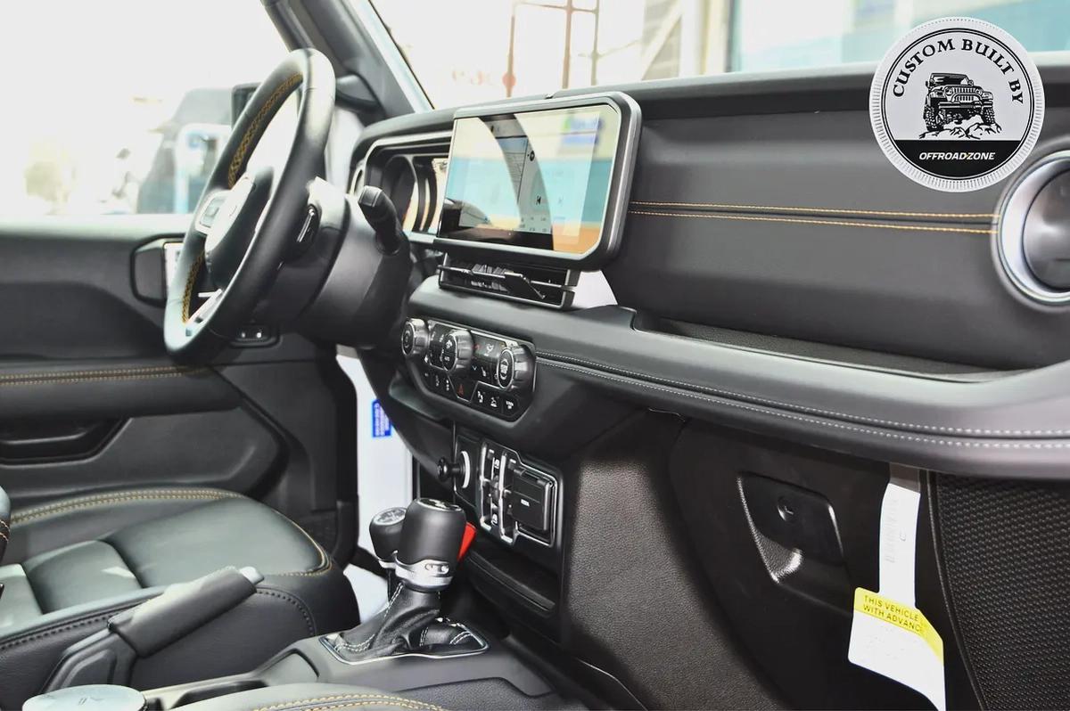 BRAND NEW | DEALER 5 YRS WTY 3 YRS SP | 2026 JEEP WRANGLER 4DR SAHARA WHITE (2.0L)-17-17
