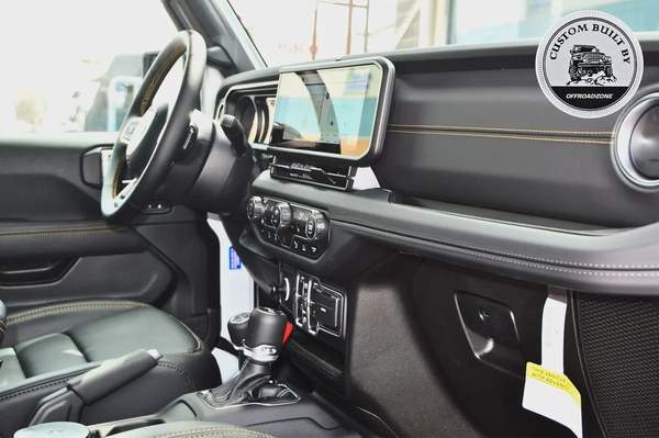BRAND NEW | DEALER 5 YRS WTY 3 YRS SP | 2026 JEEP WRANGLER 4DR SAHARA WHITE (2.0L)