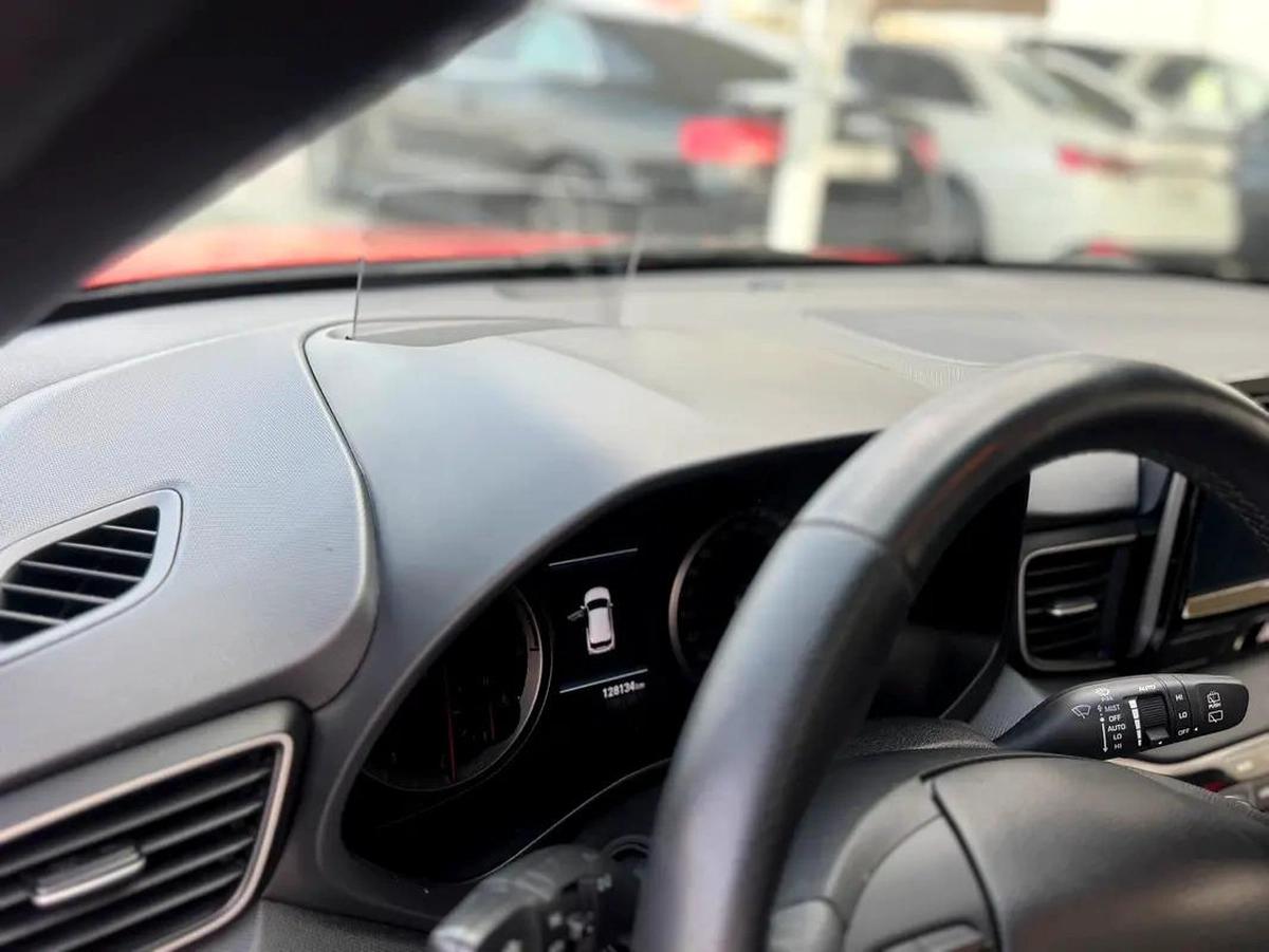 Hyundai Veloster Turbo 2019 Gulf, agency condition-10-10