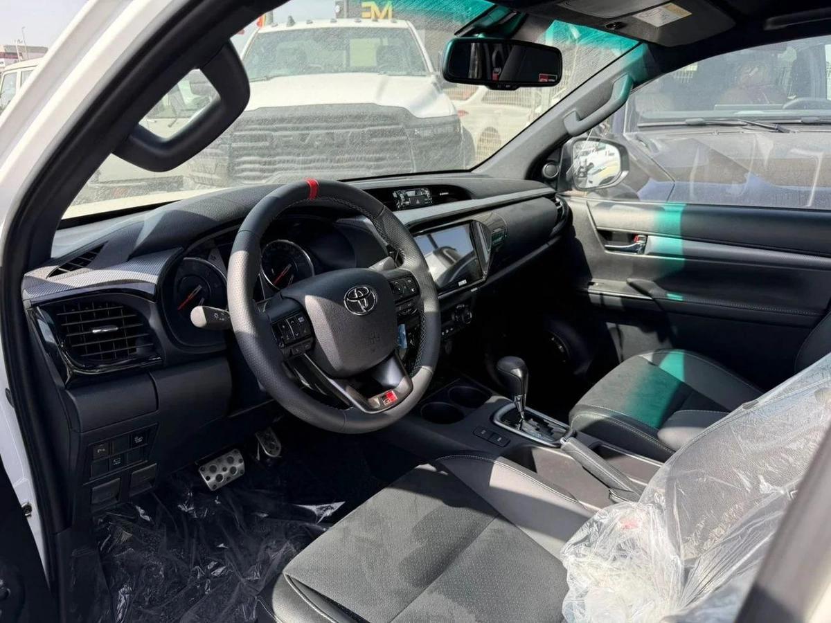 New Toyota Hilux 2025-1-1