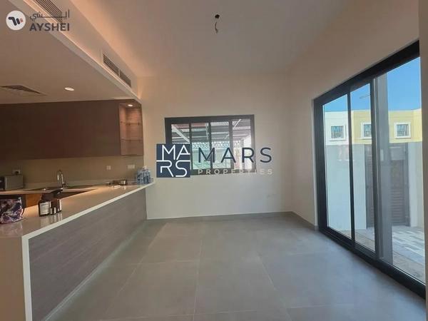 Luxury| Spacious| 3 Bedroom End Unit| With Maid Room| Best Price| Closer to Airport