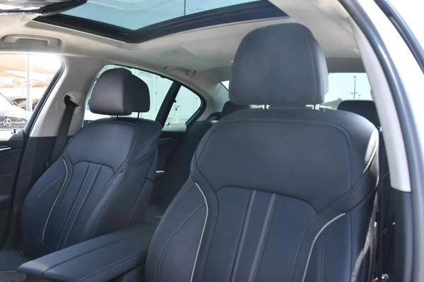 520i RWD 2023 | WHITE