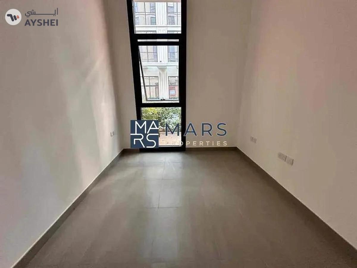 The Stunning Brand New 1BHK with Private Garden for Sale-4-4