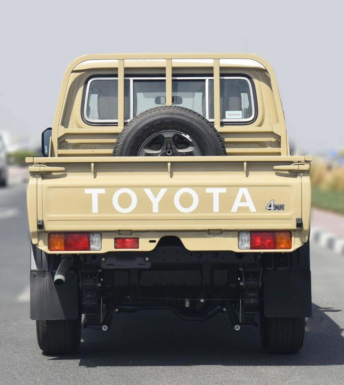 Toyota Land Cruiser Pick Up DC 2.8AT diesel-2-2
