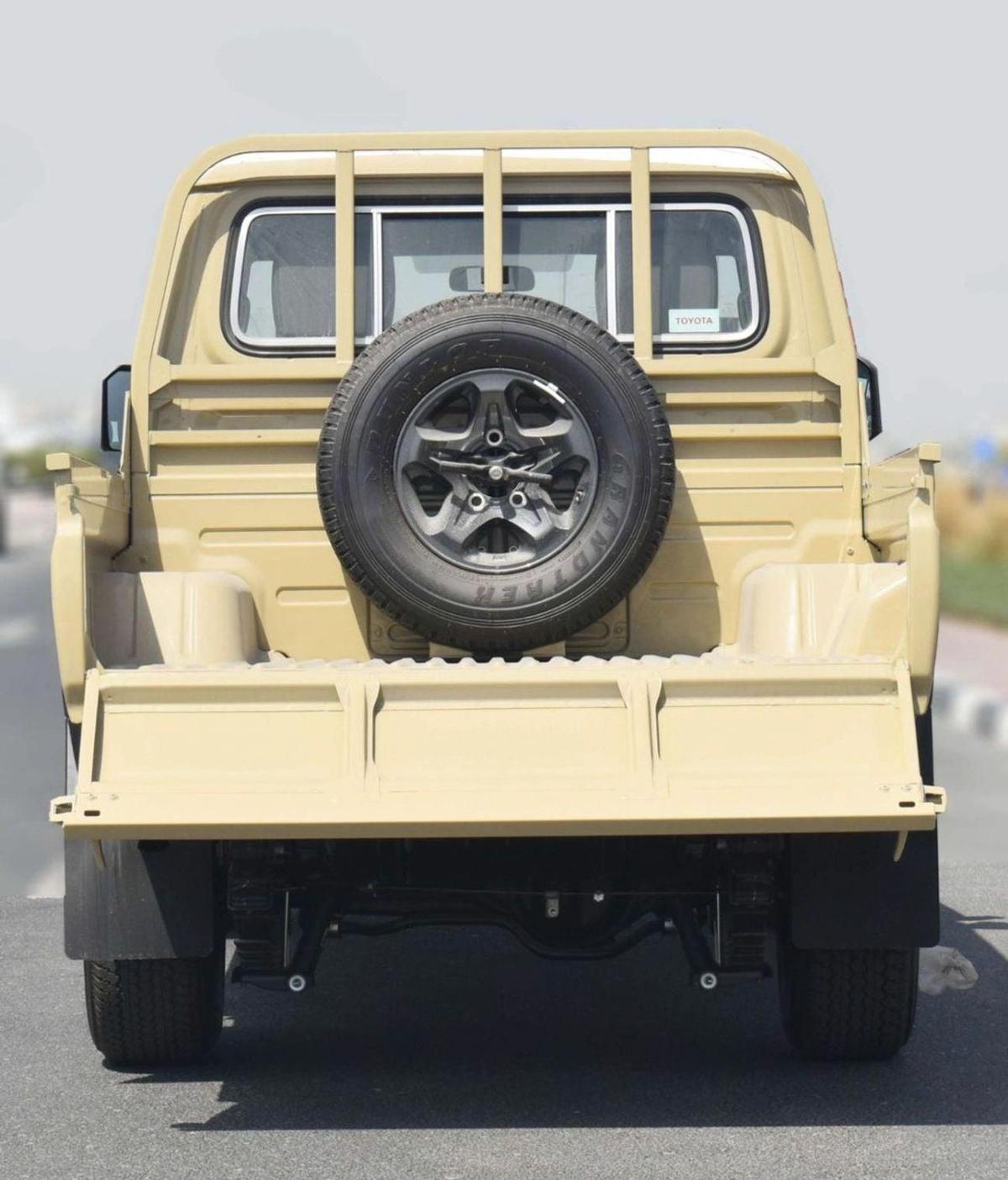 Toyota Land Cruiser Pick Up DC 2.8AT diesel-3-3