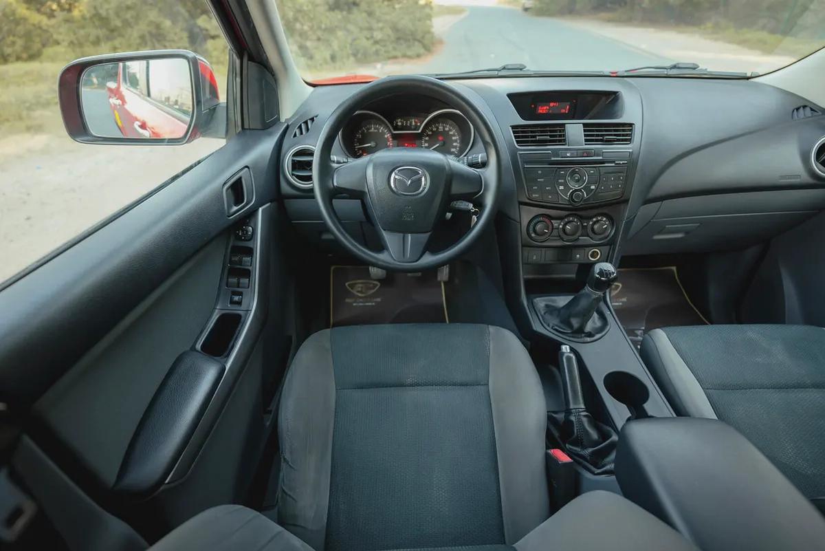 Mazda BT-50 | Double Cabin 4X2 | Manual | GCC Specs | Ref#M99655-8-8