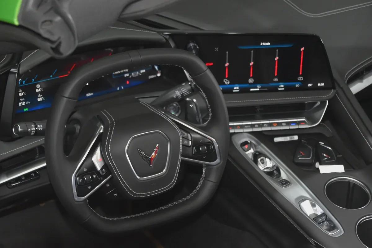 2026 ll Chevrolet Corvette Stingray LT2 ll Gcc ll Warranty And Service Contract ll 0km-12-12