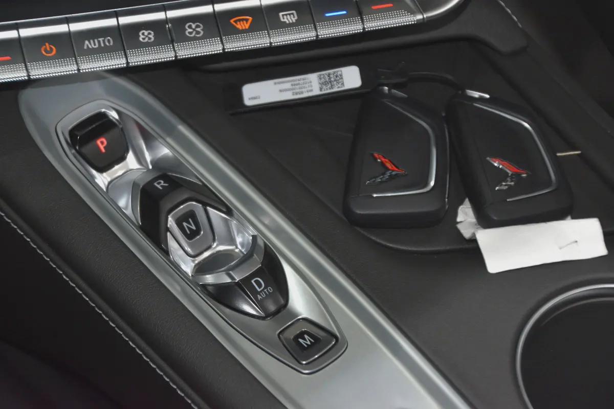 2026 ll Chevrolet Corvette Stingray LT2 ll Gcc ll Warranty And Service Contract ll 0km-13-13