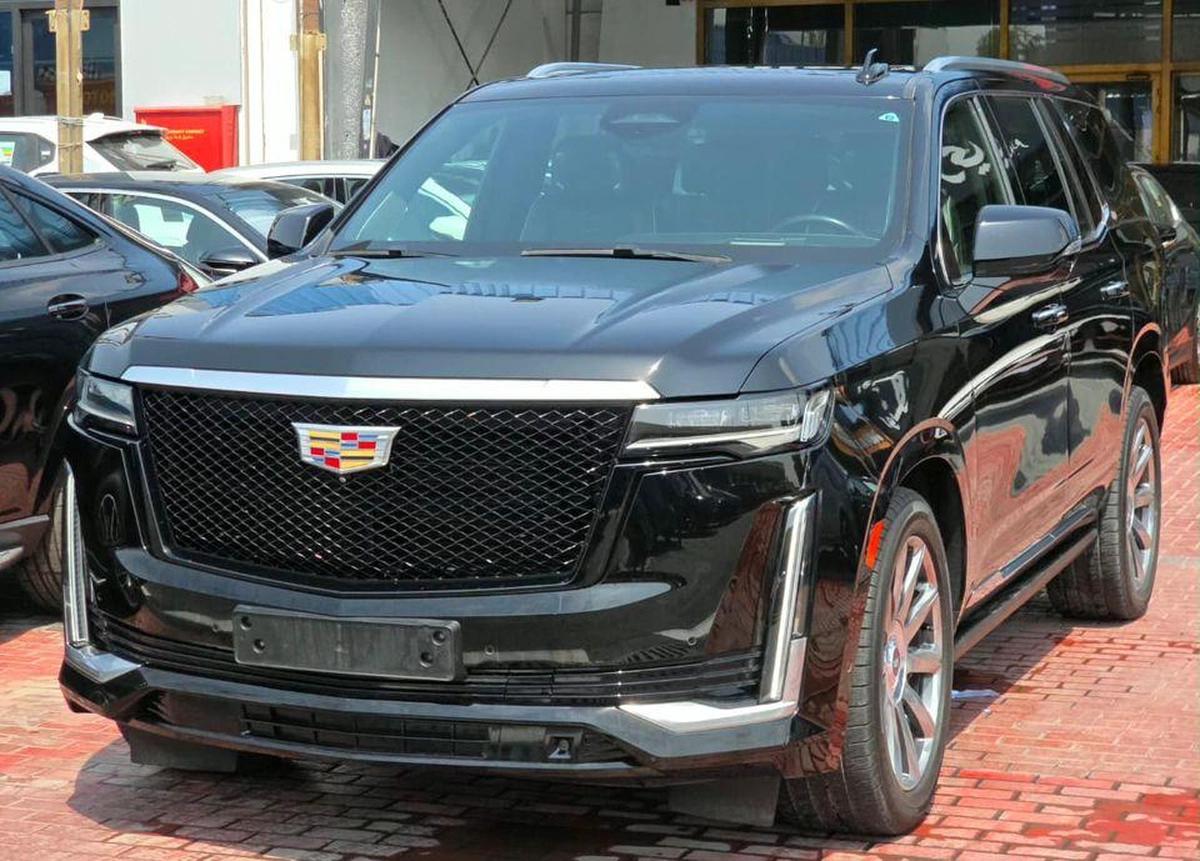 Cadillac Escalade Sport Platinum 6.2L AWD Original Paint 2021 GCC-0-0