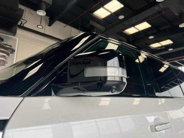 ROX 01 VIP Luxury 6-Seater 2024