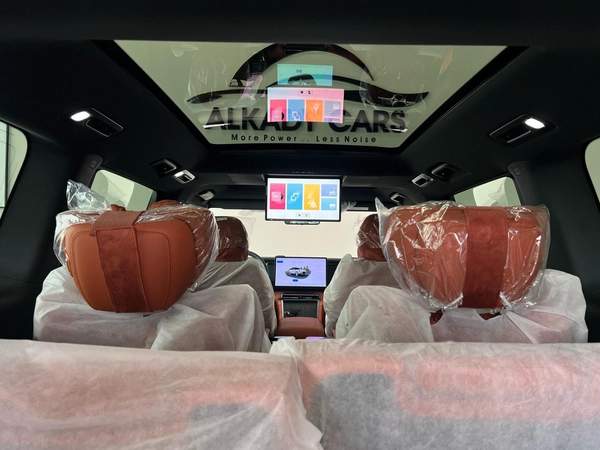 ROX 01 VIP Luxury 6-Seater 2024