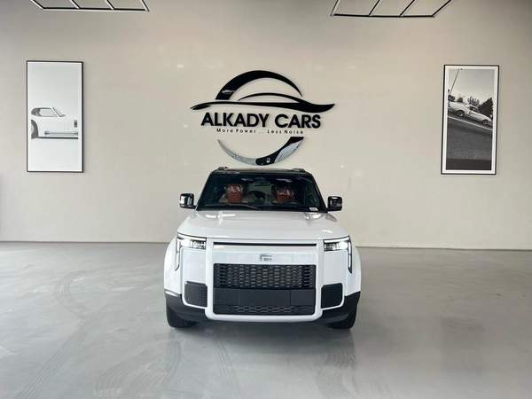 ROX 01 VIP Luxury 6-Seater 2024