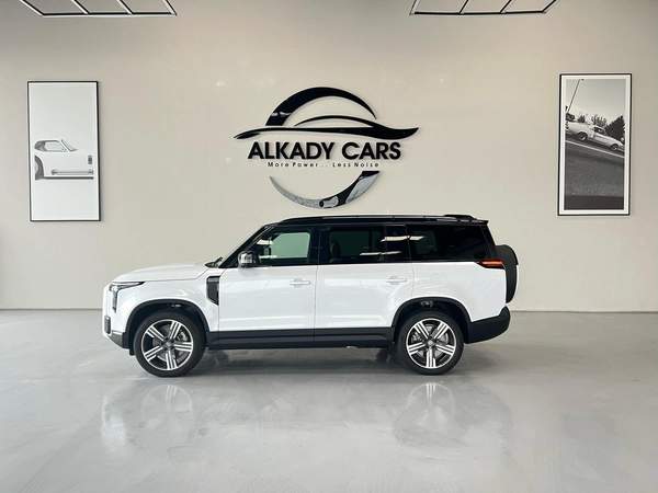 ROX 01 VIP Luxury 6-Seater 2024