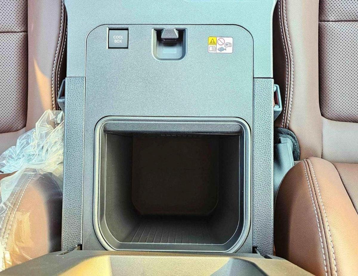Toyota Prado ADVENTURE TURBO / 2.4L V4 PETROL / MID OPTION / DRIVER POWER SEATS (CODE # PR24S2)-14-14