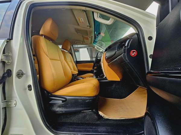 Toyota Fortuner EXR / V4 2.7L/ NEW SHAPE/ LEATHER/ LOW MILEAGE