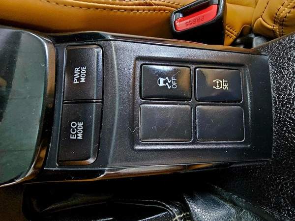 Toyota Fortuner EXR / V4 2.7L/ NEW SHAPE/ LEATHER/ LOW MILEAGE