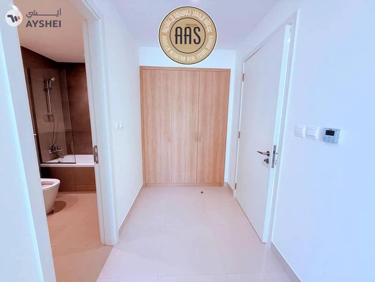 Spacious brand new villa with maid room in Dubai south-16-16