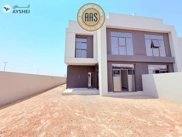 Spacious brand new villa with maid room in Dubai south