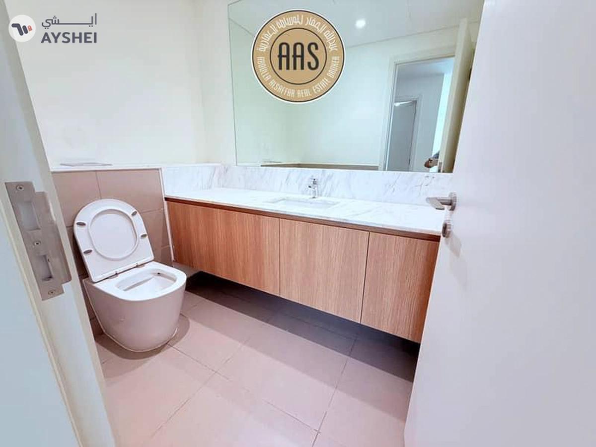 Spacious brand new villa with maid room in Dubai south-4-4