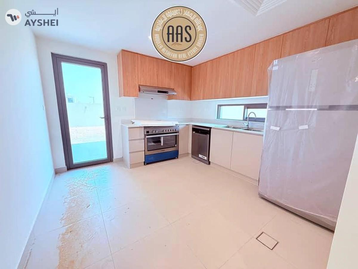 Spacious brand new villa with maid room in Dubai south-7-7