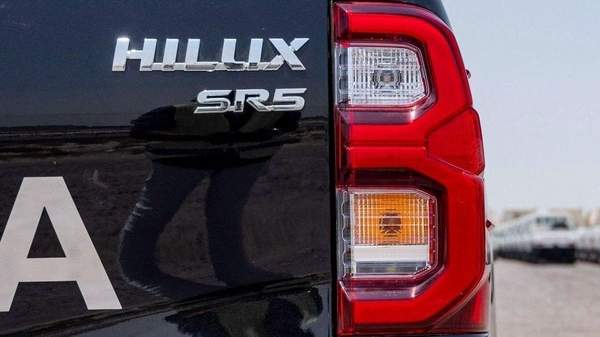 Toyota Hilux Toytoa hilux 2.4L SR5 full optin export only