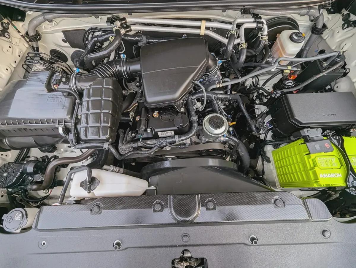 TOYOTA PRADO 2023 V4 2.7L ORIGINAL PAINT ACCIDENT FREE IN EXCELLENT CONDITION-9-9